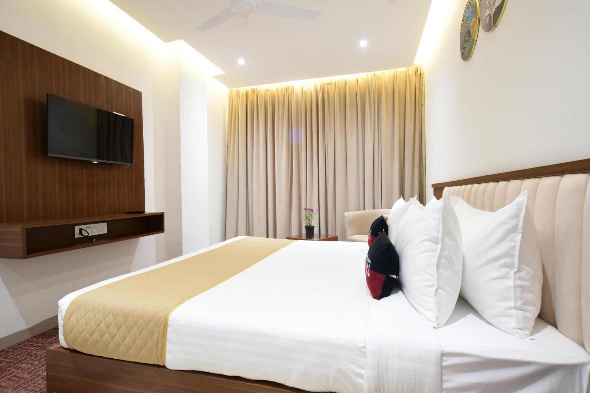 Aceotel Premier, Vijay Nagar Indaur Exteriér fotografie